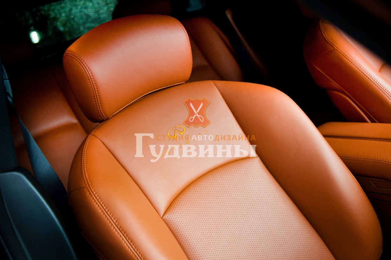 Перетяжка салона Infiniti FX35 - Гудвины - студия автодизайна